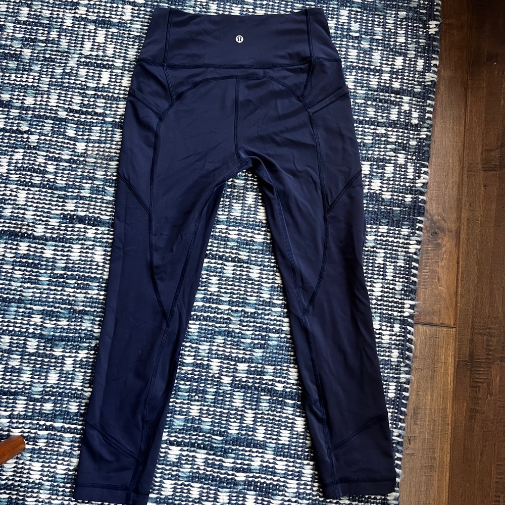 All the Right Places crop legging size 6